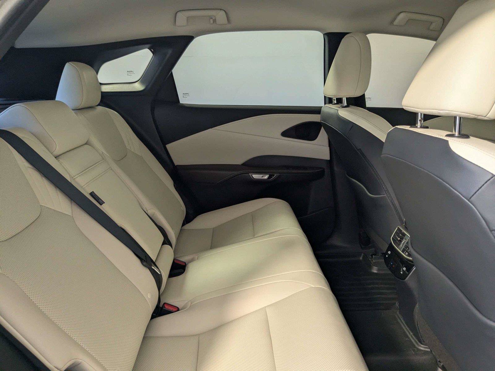 Used 2024 Lexus RX 350 FWD w/ Technology Package image 28