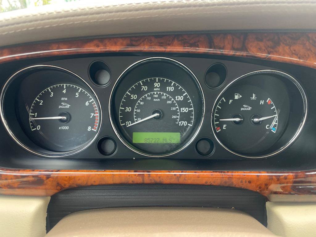 Used 2007 Jaguar XJ8 L RWD image 17