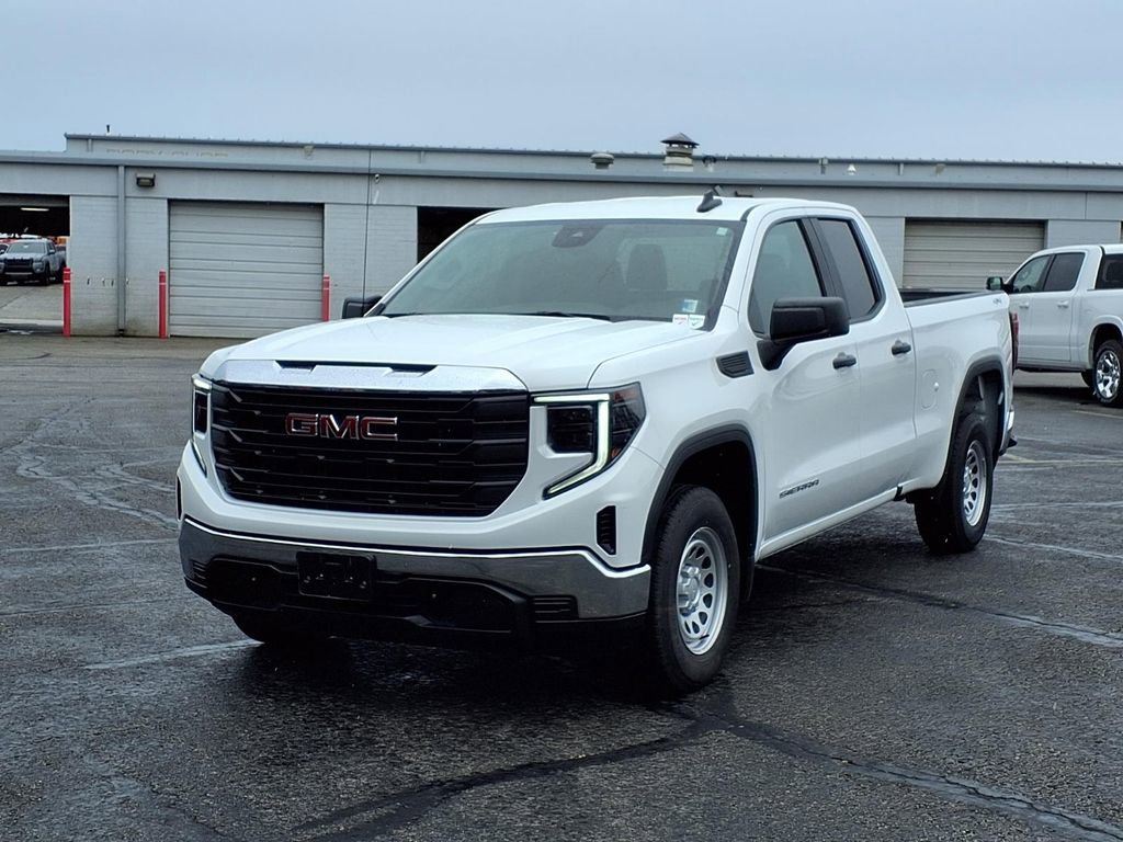 Used 2024 GMC Sierra 1500 Pro w/ Pro Value Package AWD/4WD image 2