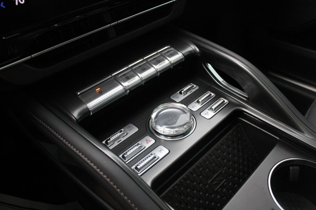 New 2026 Lincoln Nautilus Reserve AWD/4WD image 18