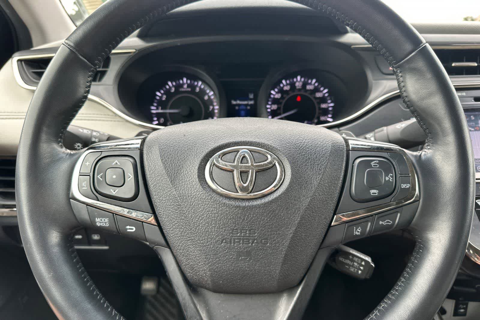 Used 2018 Toyota Avalon Limited w/ Carpet Mat Package FWD image 25