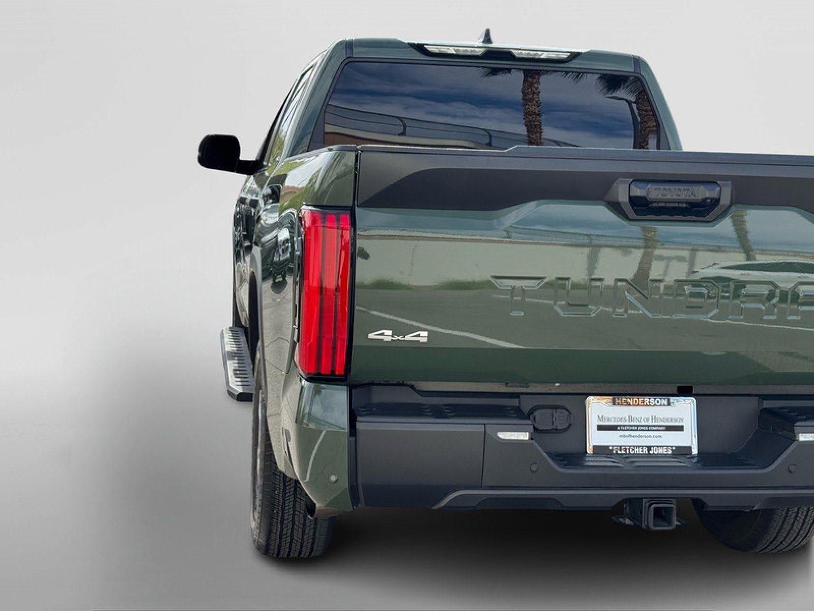 Used 2022 Toyota Tundra SR5 w/ SR5 Convenience Package AWD/4WD image 10