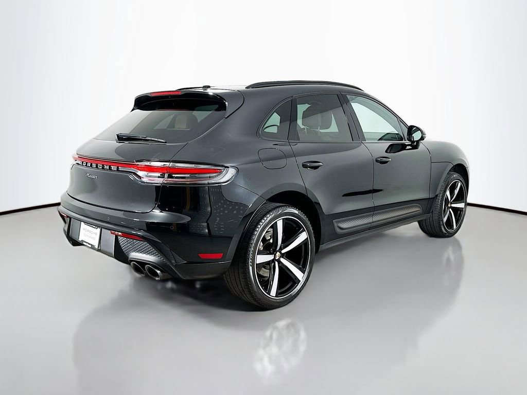 Certified 2023 Porsche Macan AWD/4WD image 9