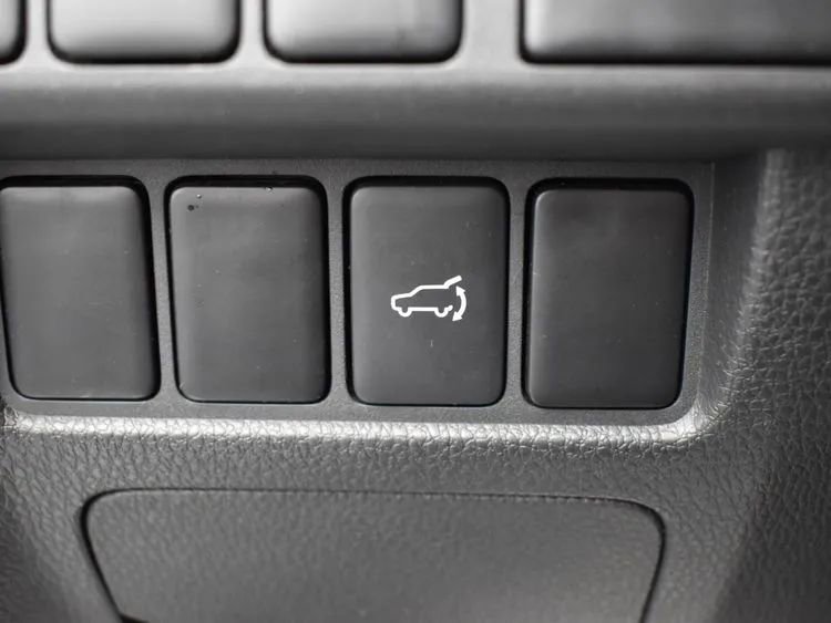 Used 2024 Mitsubishi Eclipse Cross SE image 25