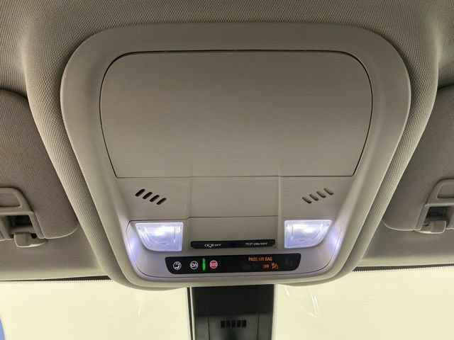 Used 2020 Chevrolet Equinox LS w/ LS Convenience Package FWD image 27