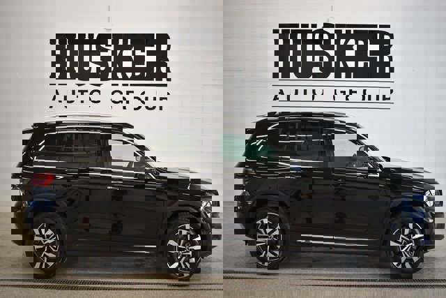 New 2025 Mercedes-Benz GLB 250 4MATIC image 2