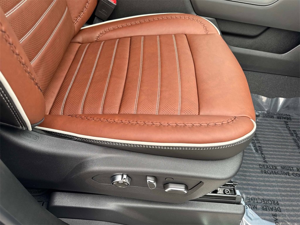 New 2026 GMC Sierra 2500 Denali Ultimate image 17