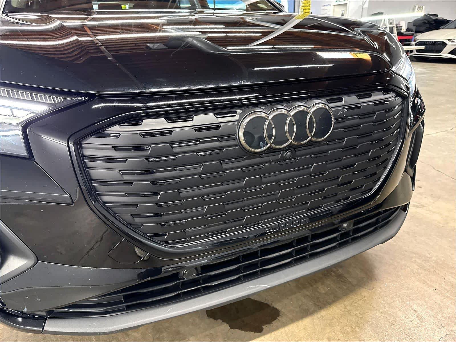 Used 2024 Audi Q4 e-tron Prestige w/ Black Optic Package AWD/4WD image 32
