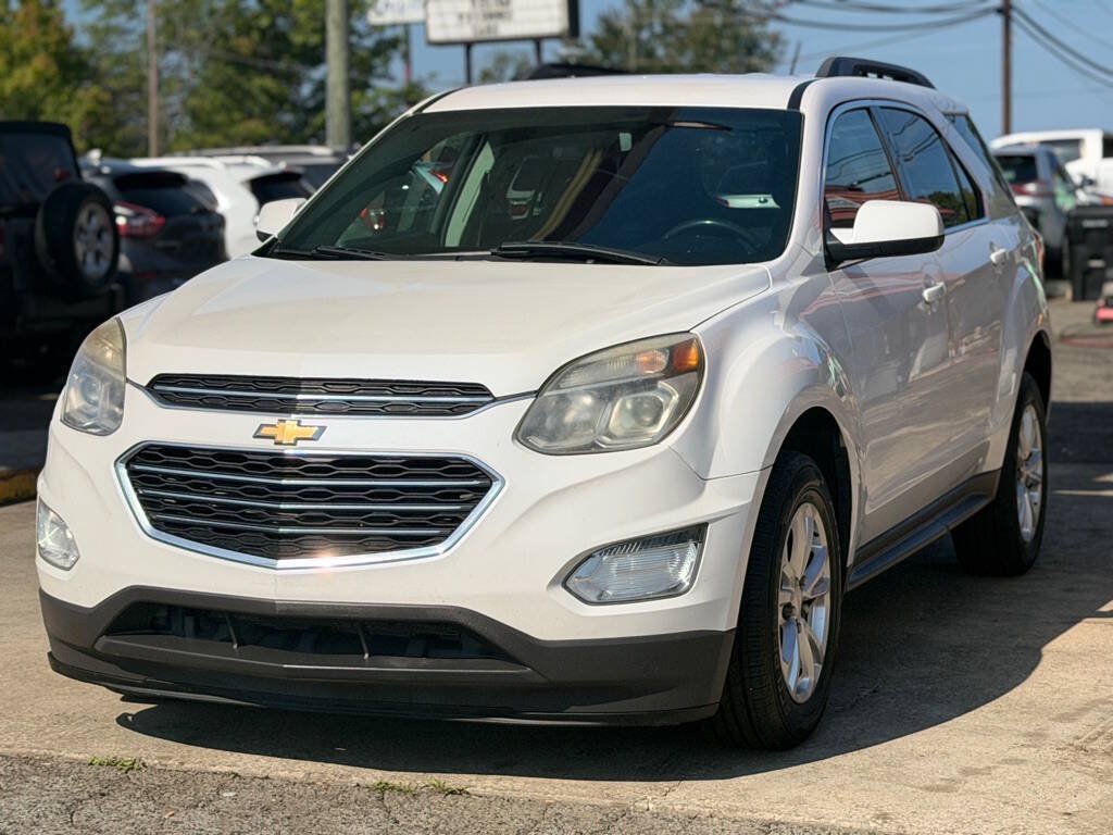 Used 2017 Chevrolet Equinox LT w/ Convenience Package FWD image 3