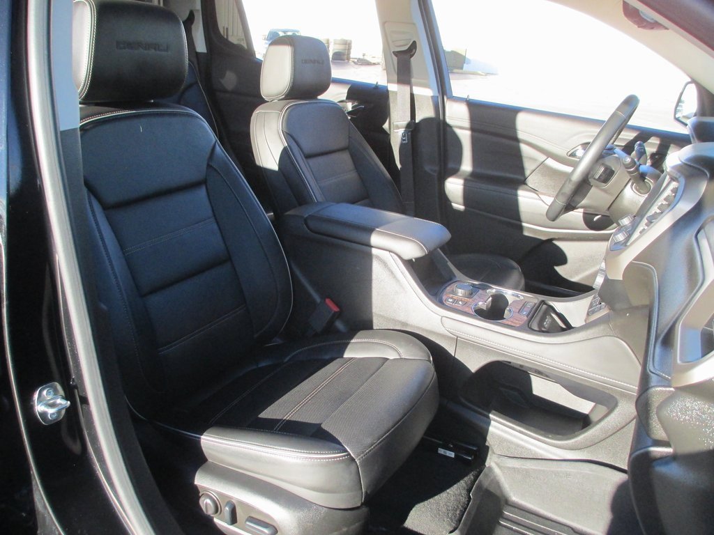 Certified 2023 GMC Acadia Denali w/ Denali Ultimate Package image 22