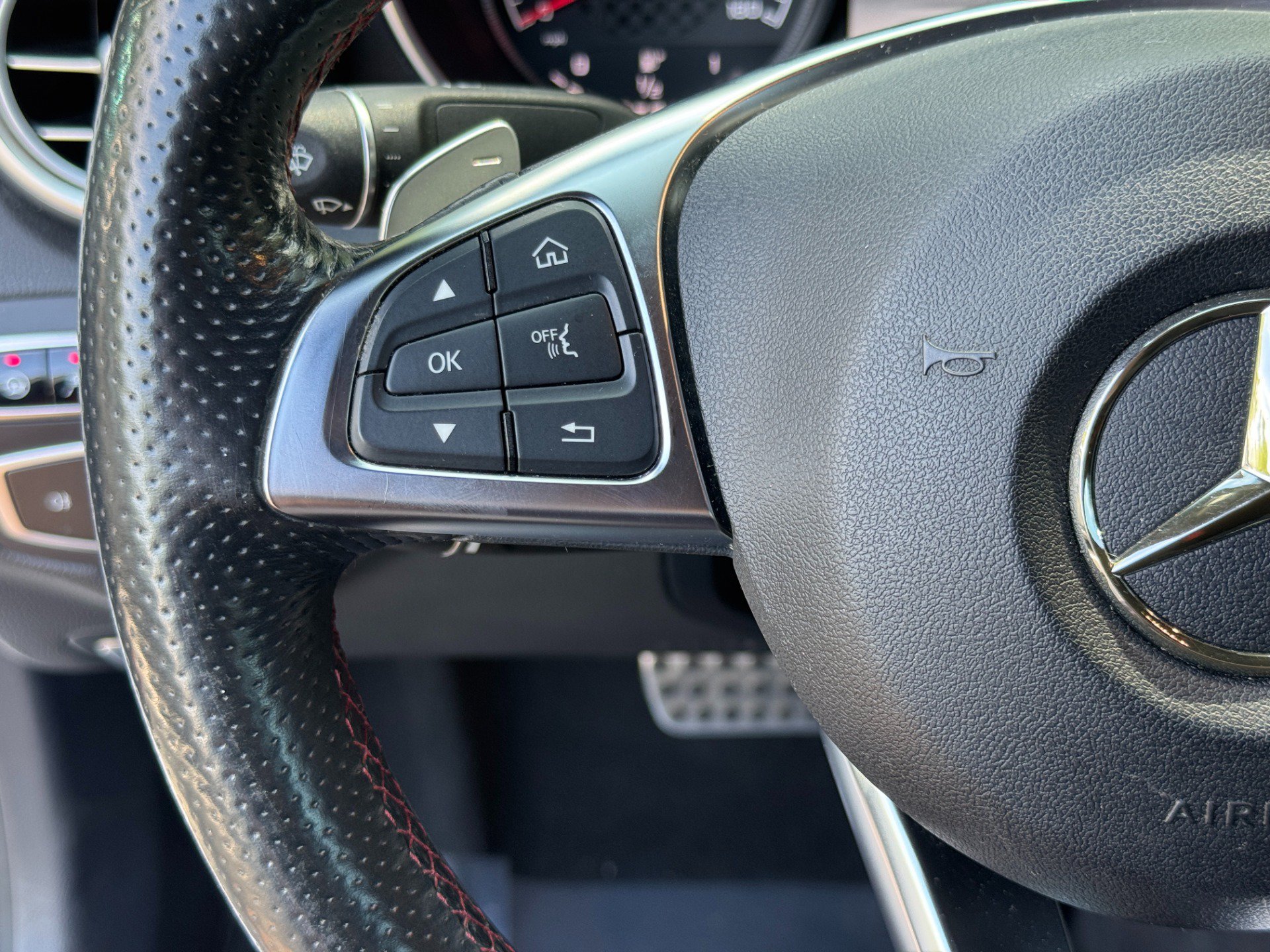 Used 2016 Mercedes-Benz C 450 AMG image 35