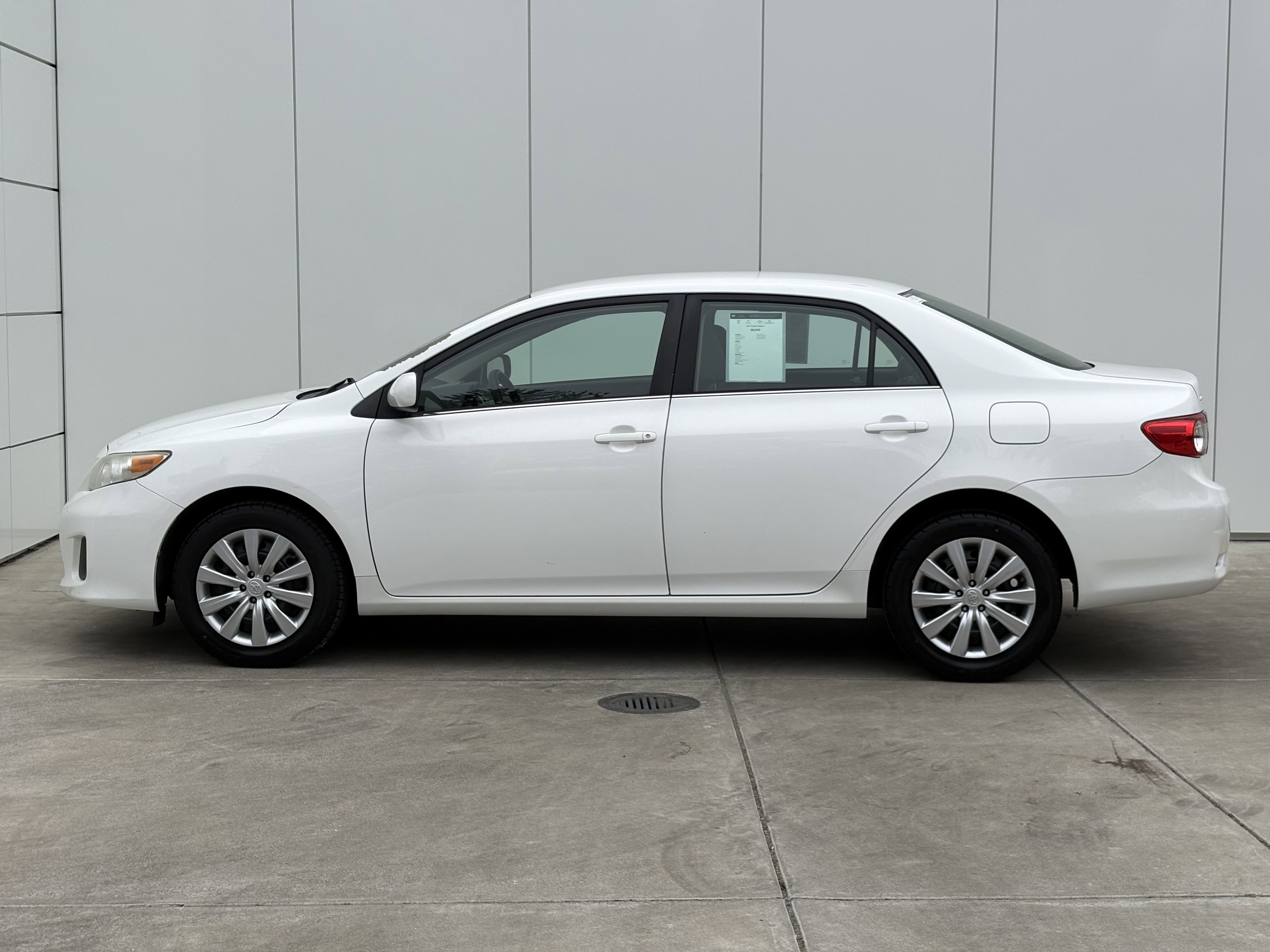 Used 2013 Toyota Corolla LE image 4