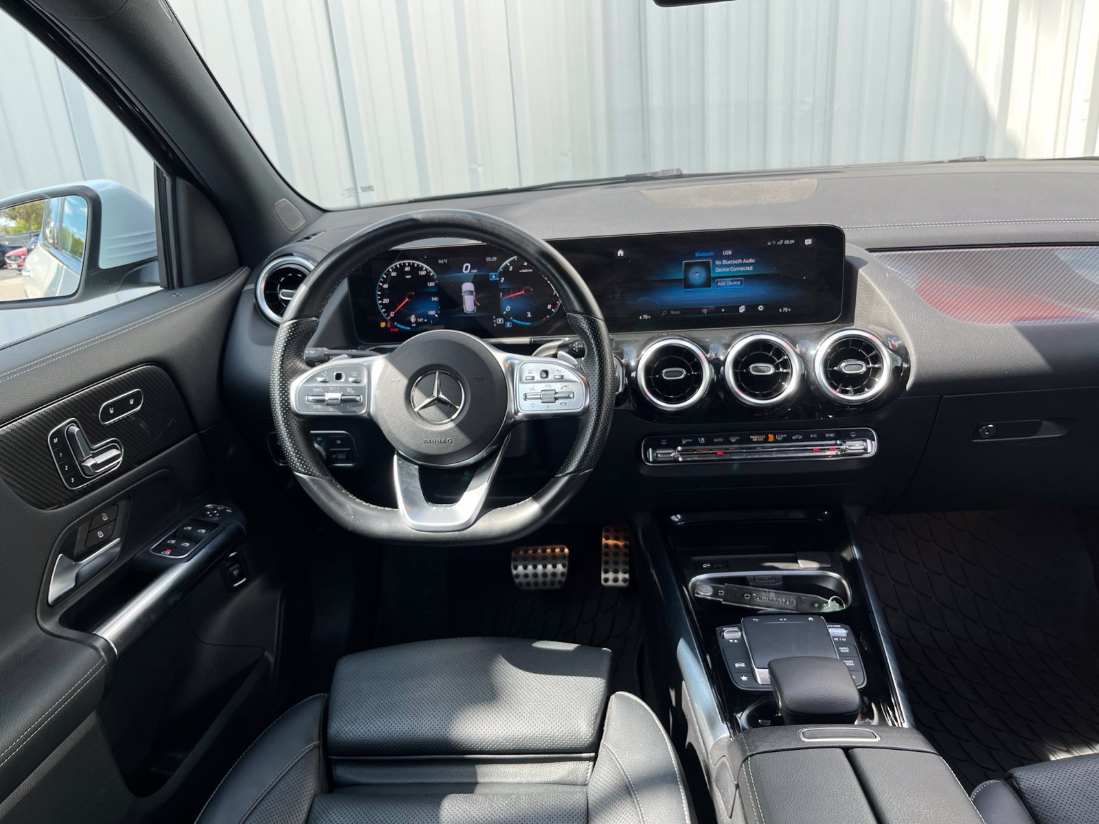Used 2022 Mercedes-Benz GLA 250 4MATIC image 23