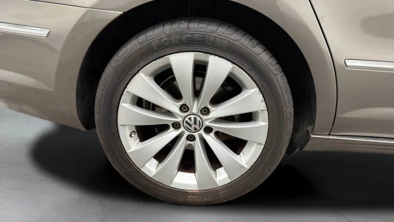 Used 2010 Volkswagen CC Sport FWD image 23