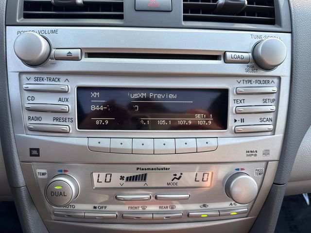 Used 2011 Toyota Camry XLE w/ XLE Extra-Value Pkg #2 FWD image 16