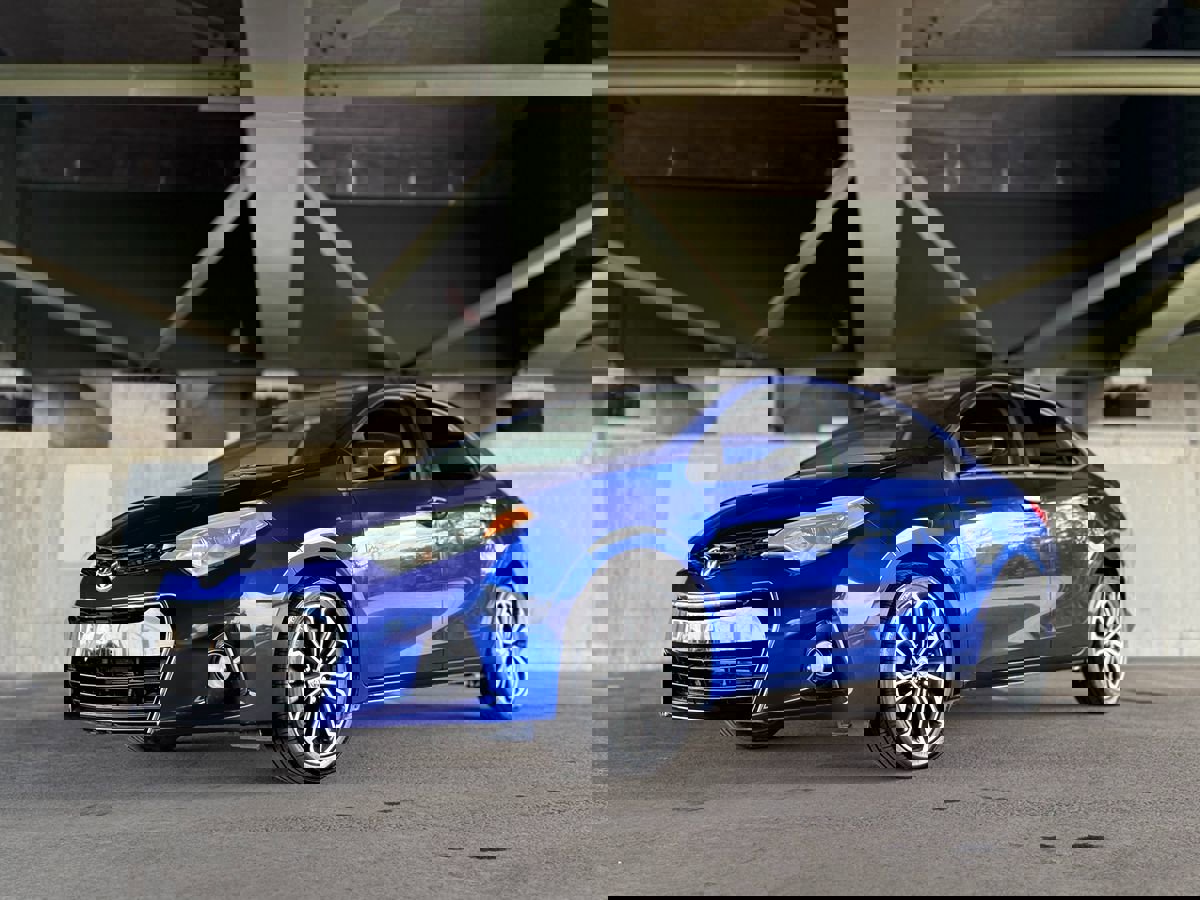 Used 2015 Toyota Corolla S image 3