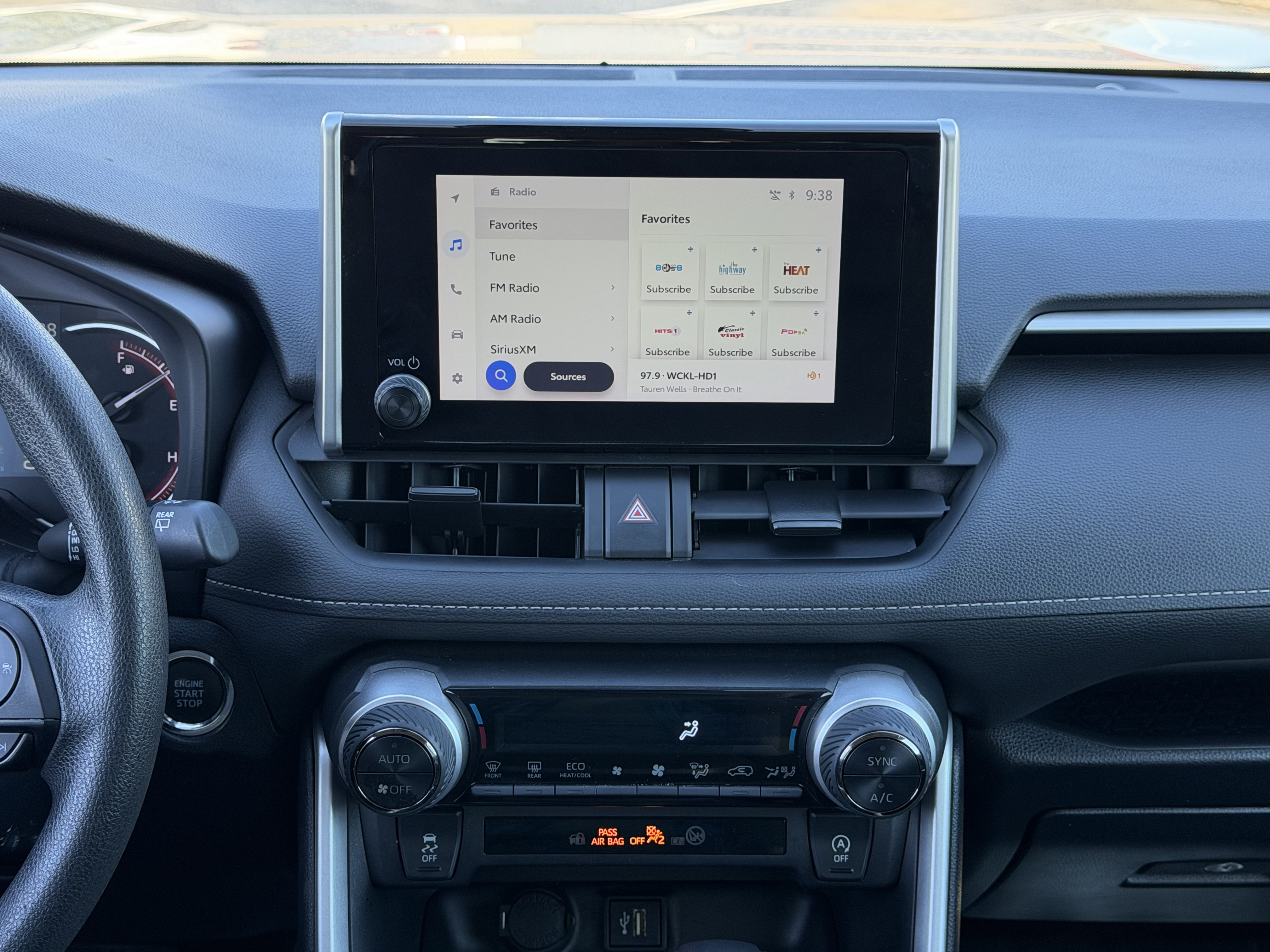 Certified 2023 Toyota RAV4 XLE AWD/4WD image 16