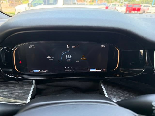 Used 2022 Jeep Wagoneer Series III w/ Premium Group I AWD/4WD image 29