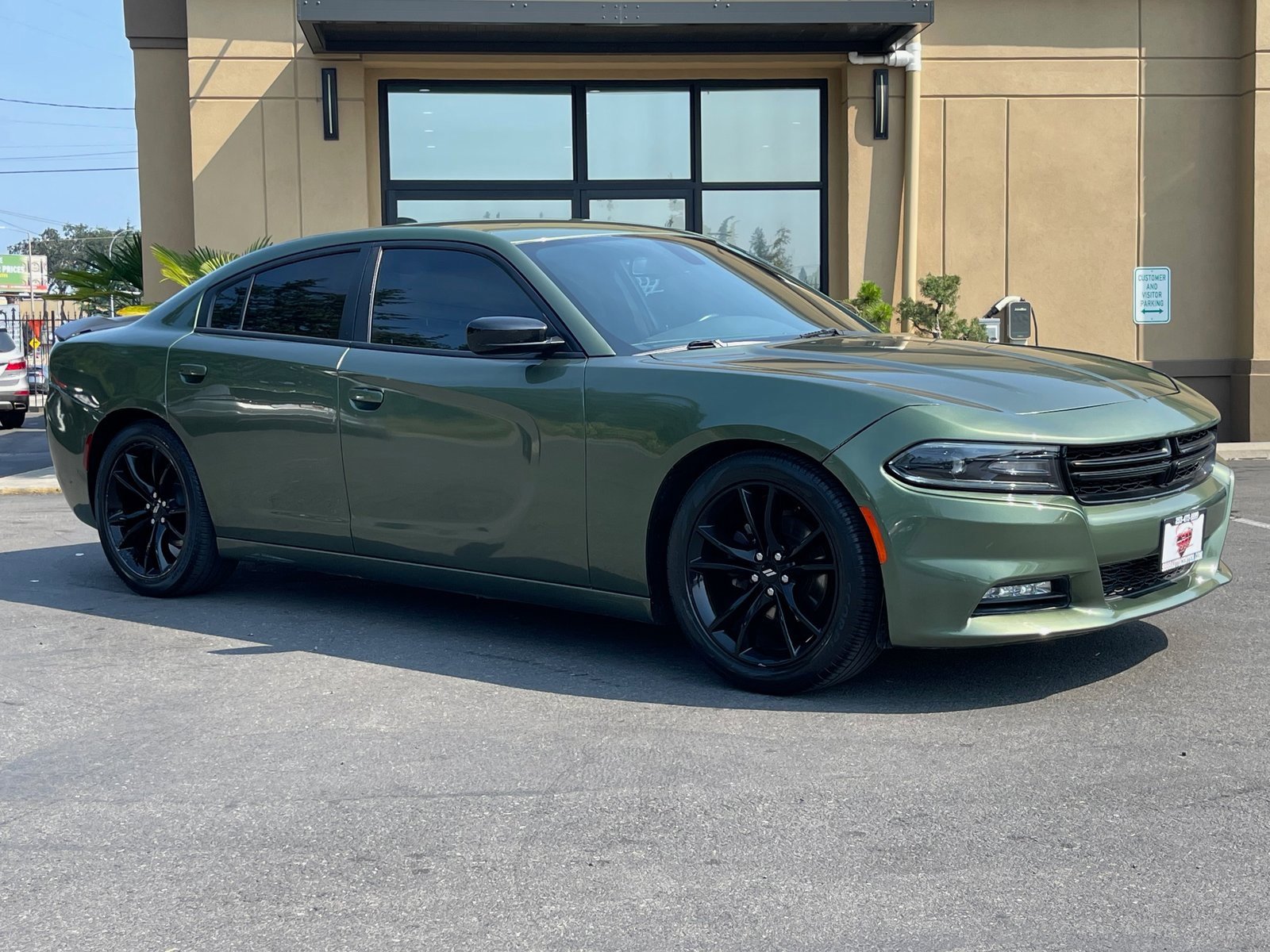 Used 2018 Dodge Charger SXT Plus w/ Blacktop Package