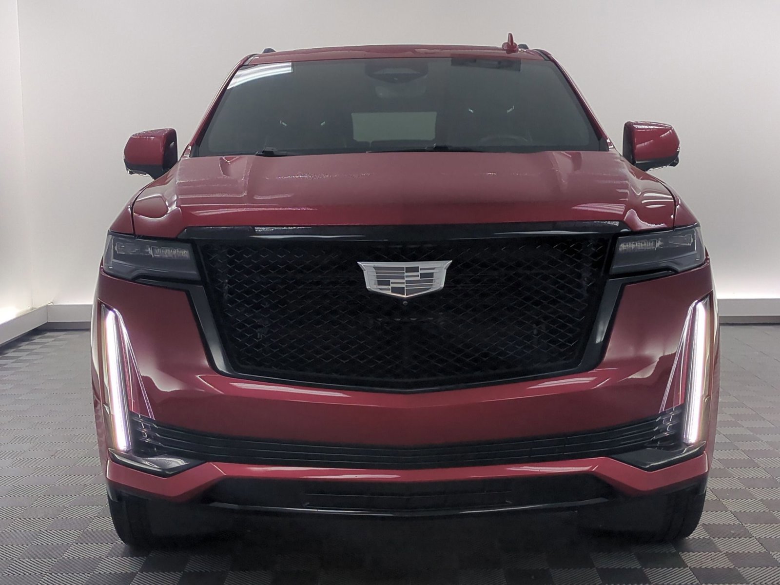 Used 2023 Cadillac Escalade ESV Sport w/ LPO, ONYX Package image 6