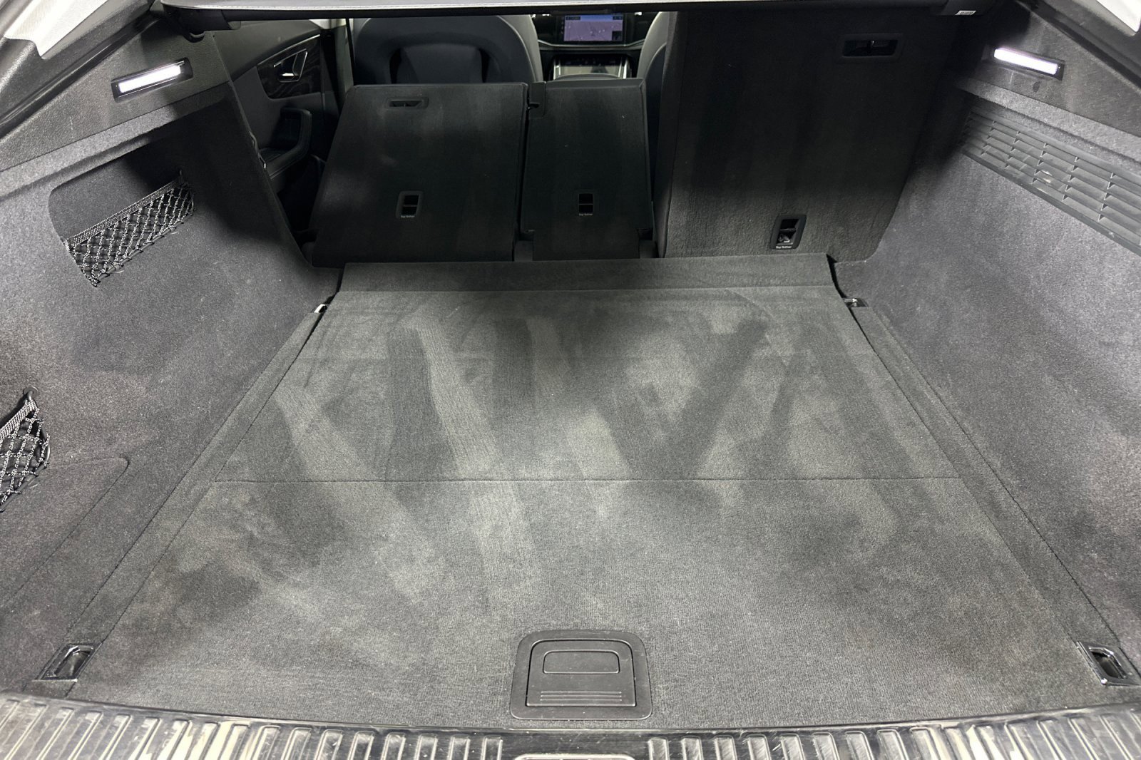 Used 2023 Audi Q8 Premium Plus w/ Premium Plus Package image 14