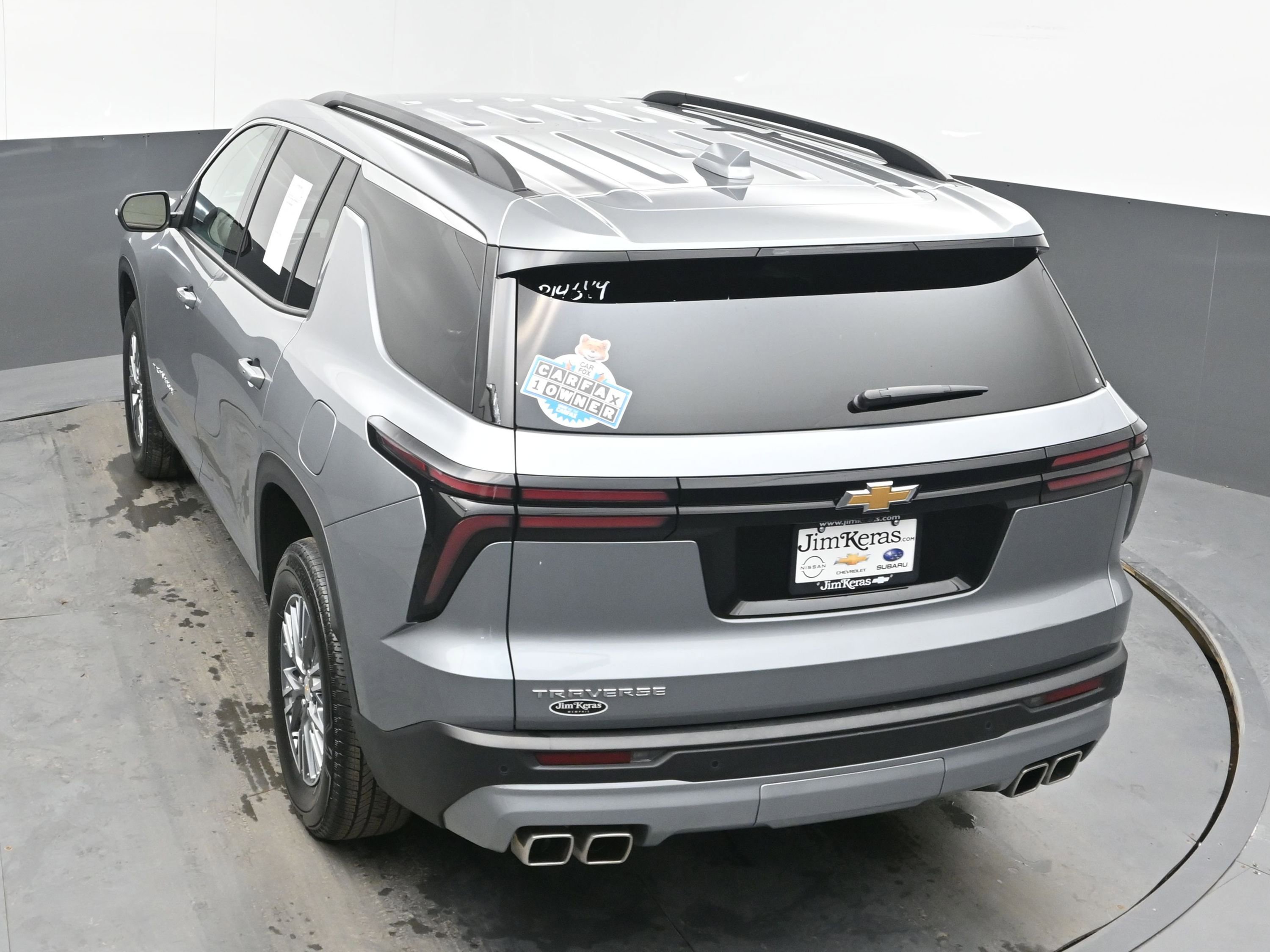 Used 2025 Chevrolet Traverse LT image 36