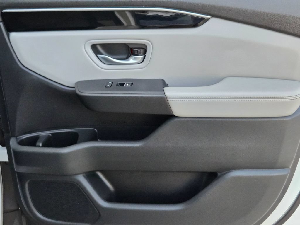 Used 2024 Honda Pilot Touring image 31