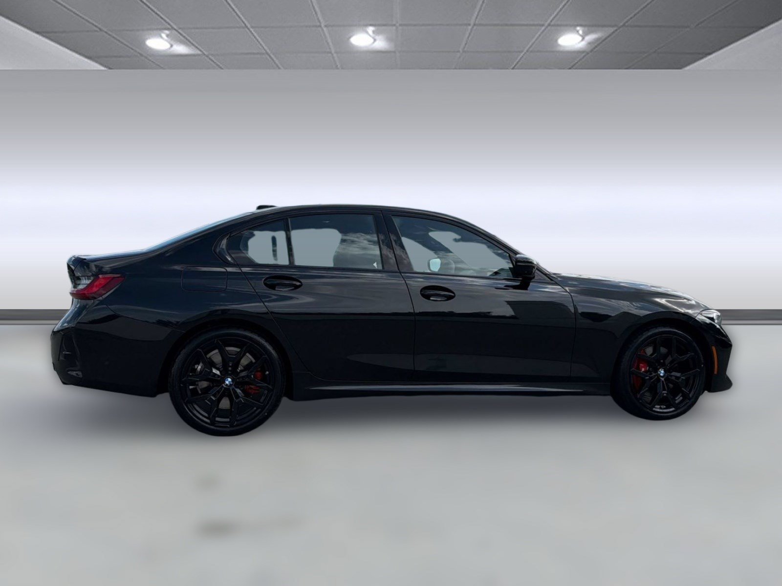 New 2026 BMW 330i xDrive Sedan w/ M Sport Package AWD/4WD image 6