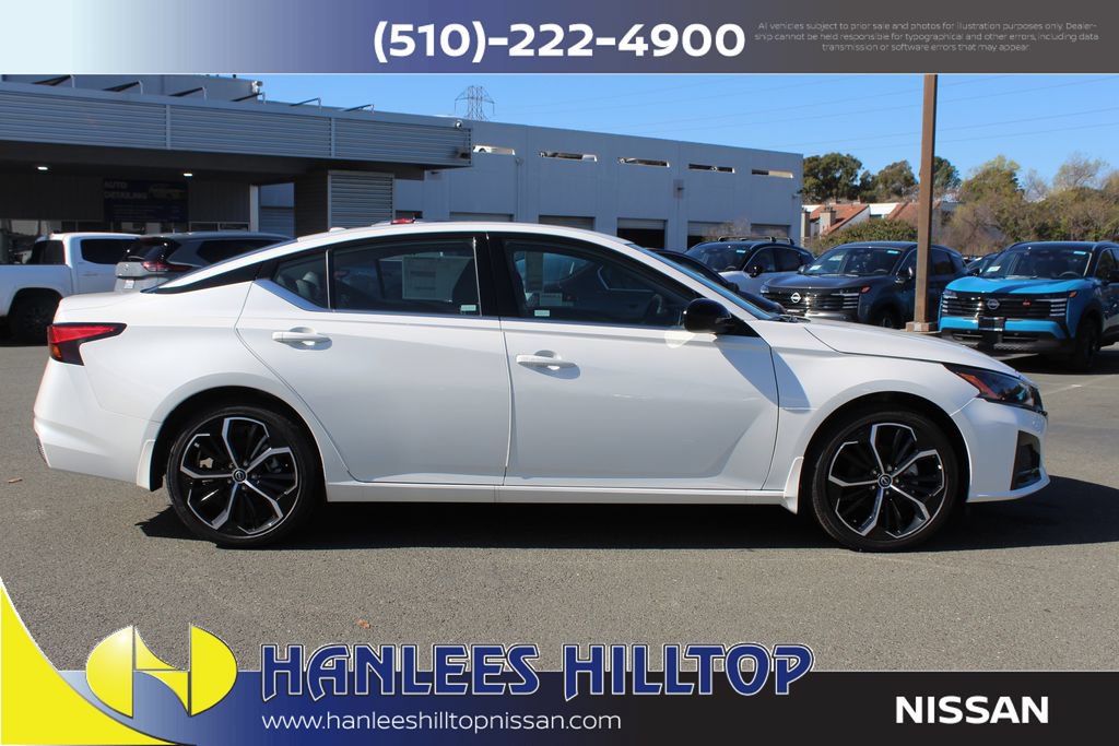 New 2025 Nissan Altima 2.5 SR FWD image 6