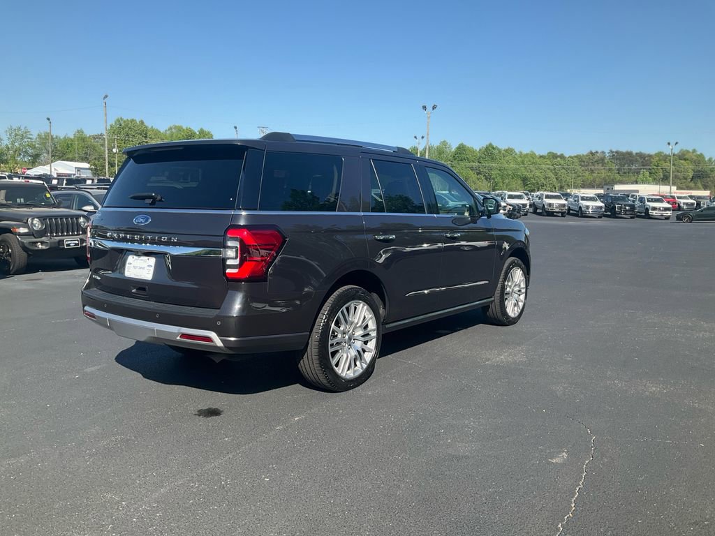 Used 2024 Ford Expedition Limited image 5