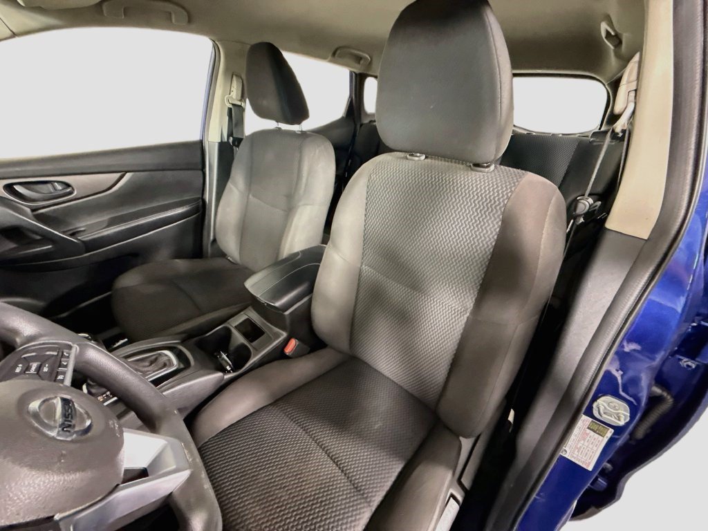 Used 2020 Nissan Rogue Sport S w/ Appearance Package FWD image 20