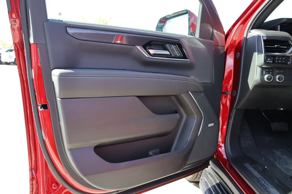 New 2026 GMC Yukon Elevation AWD/4WD image 10