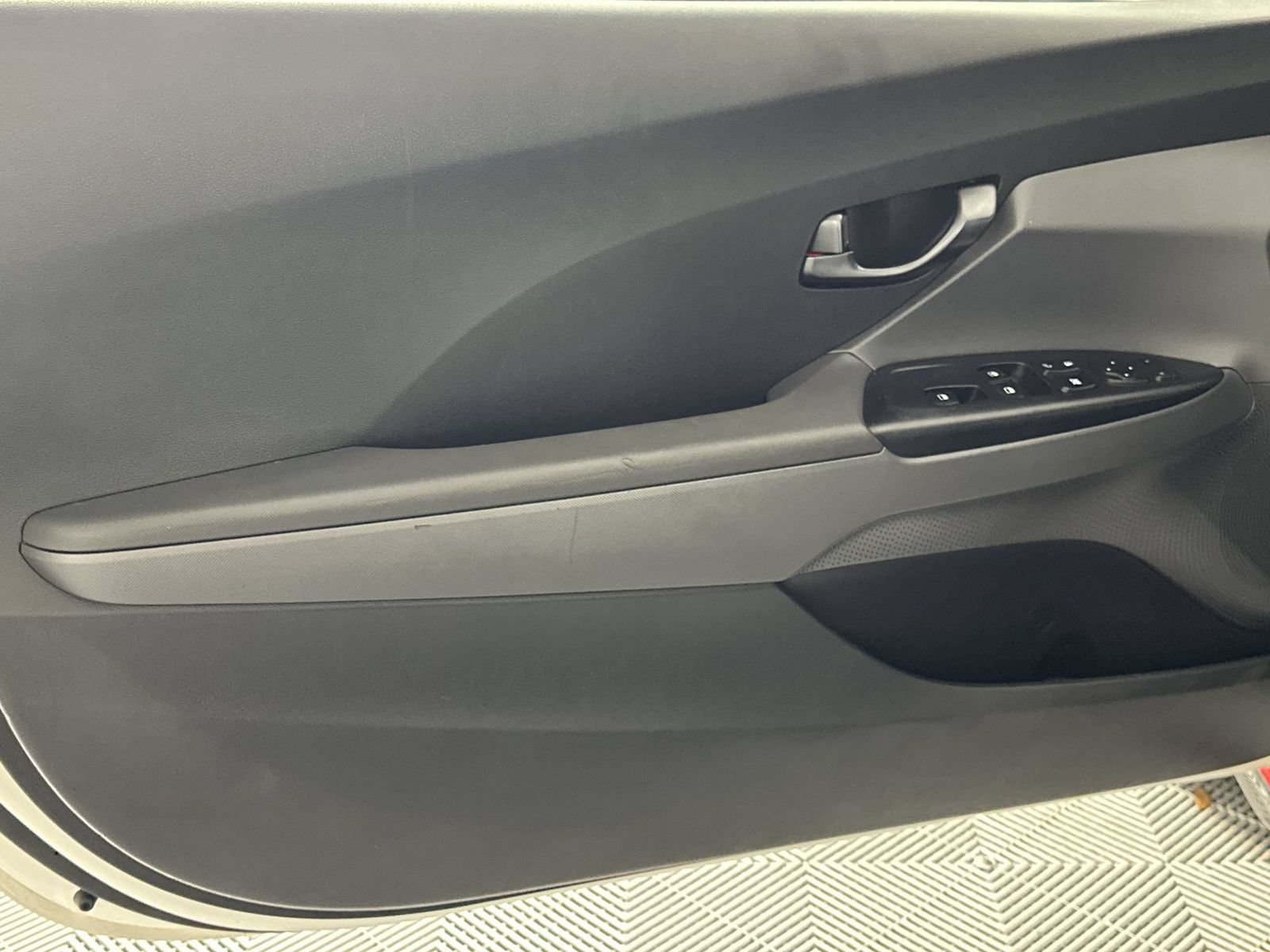 Used 2022 Hyundai Veloster N FWD image 27