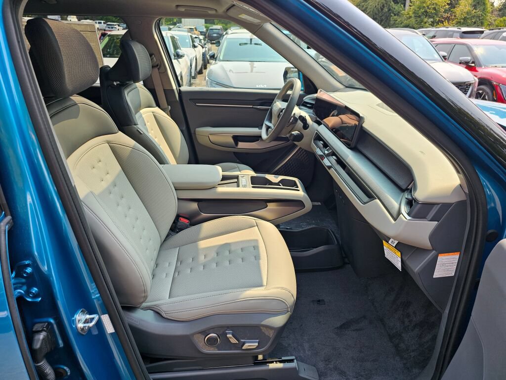 New 2026 Kia EV9 Wind AWD/4WD image 31
