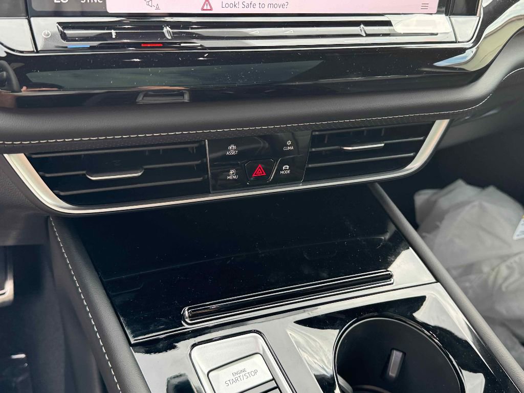 New 2026 Volkswagen Atlas Cross Sport SEL R-Line image 19