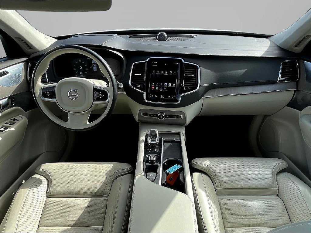 Used 2022 Volvo XC90 T8 Inscription w/ Lounge Package AWD/4WD image 9