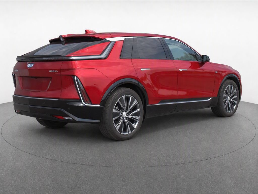 New 2025 Cadillac Lyriq Luxury w/ LPO, Floor Liner Package AWD/4WD image 4