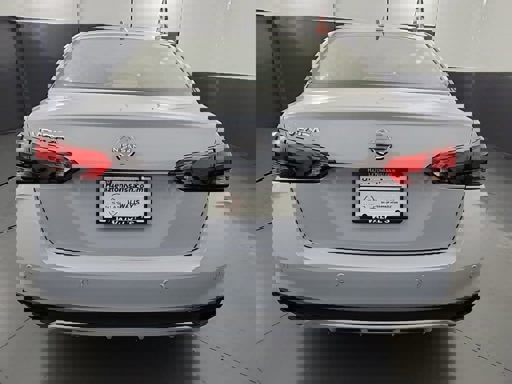 New 2025 Nissan Versa SV w/ Trunk Package image 6