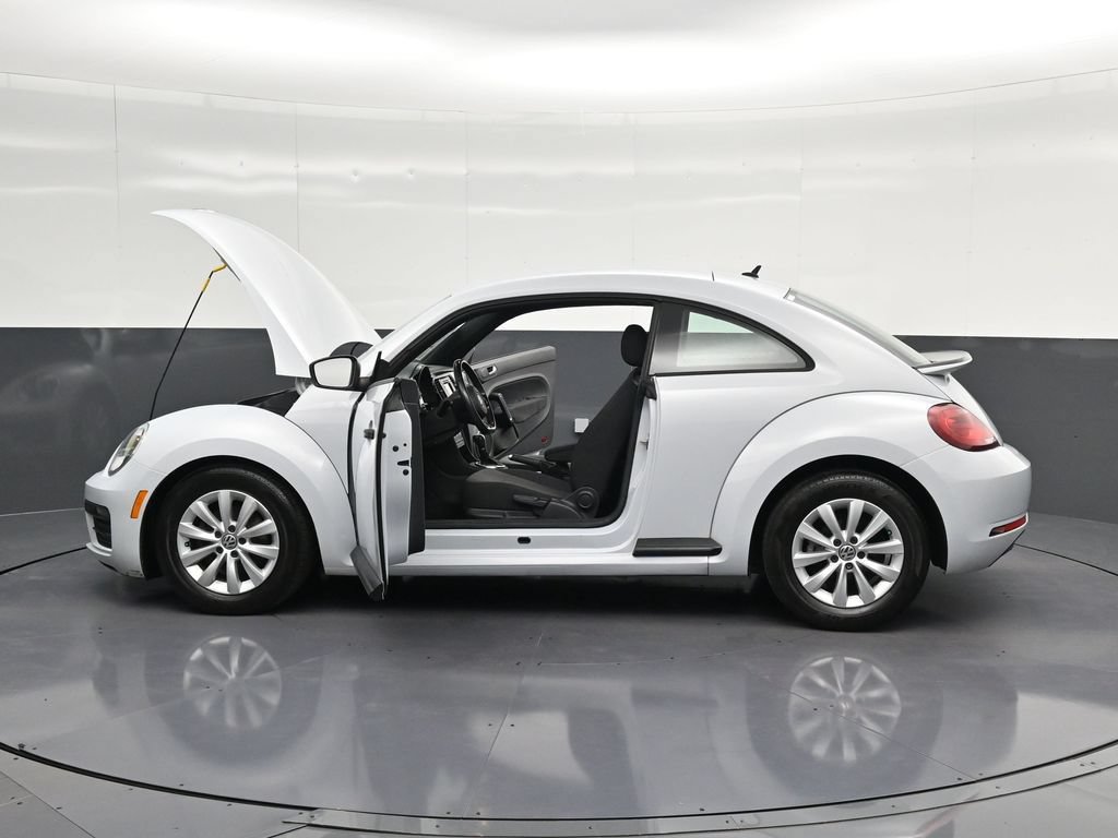 Used 2017 Volkswagen Beetle 1.8T S FWD image 28