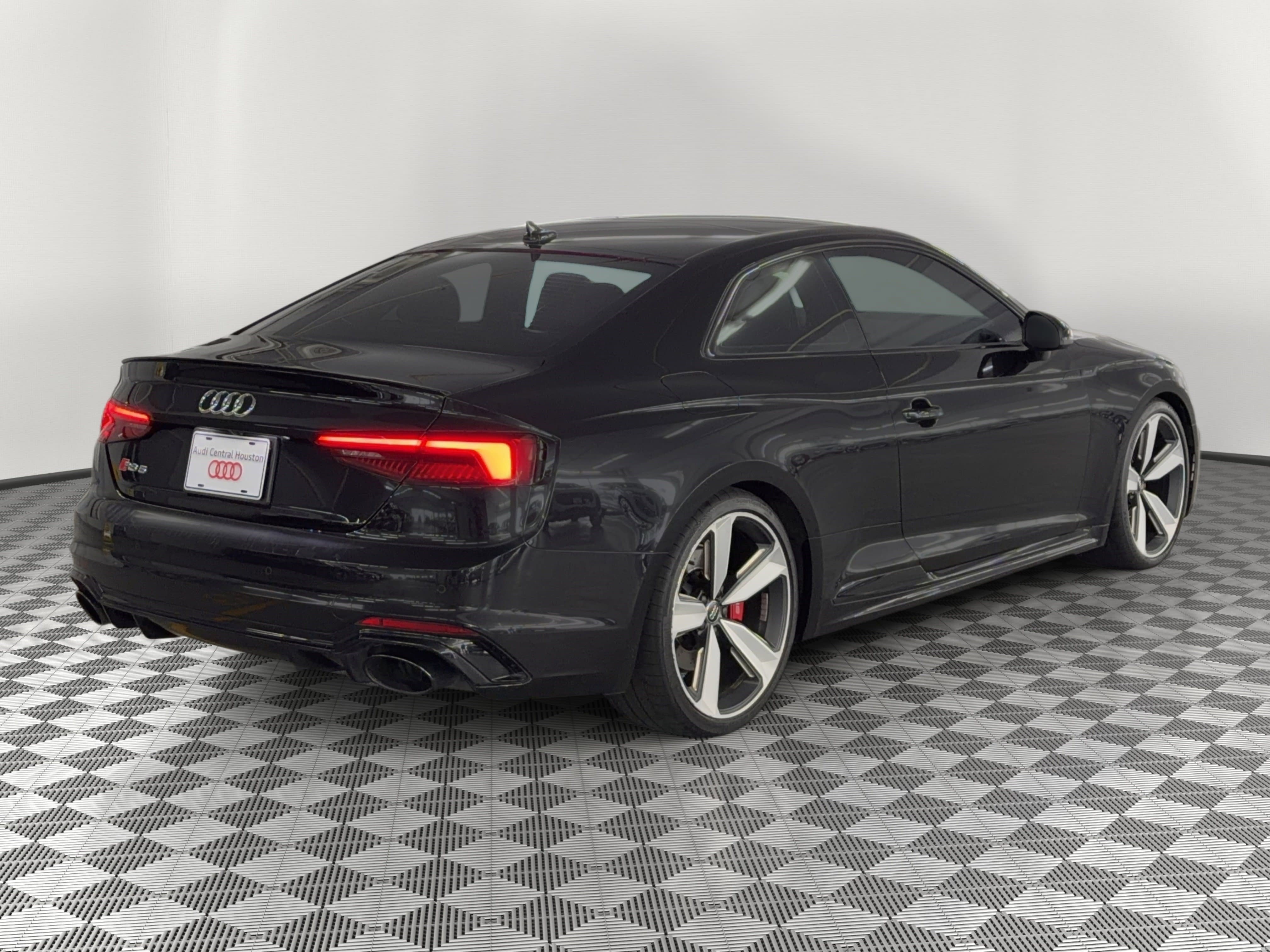Used 2018 Audi RS 5 AWD/4WD image 9