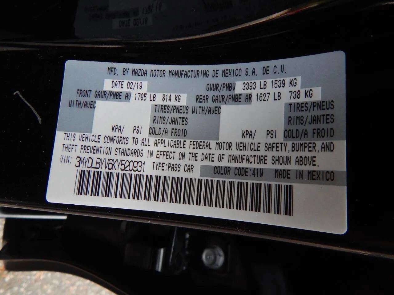 Used 2019 Toyota Yaris XLE image 40