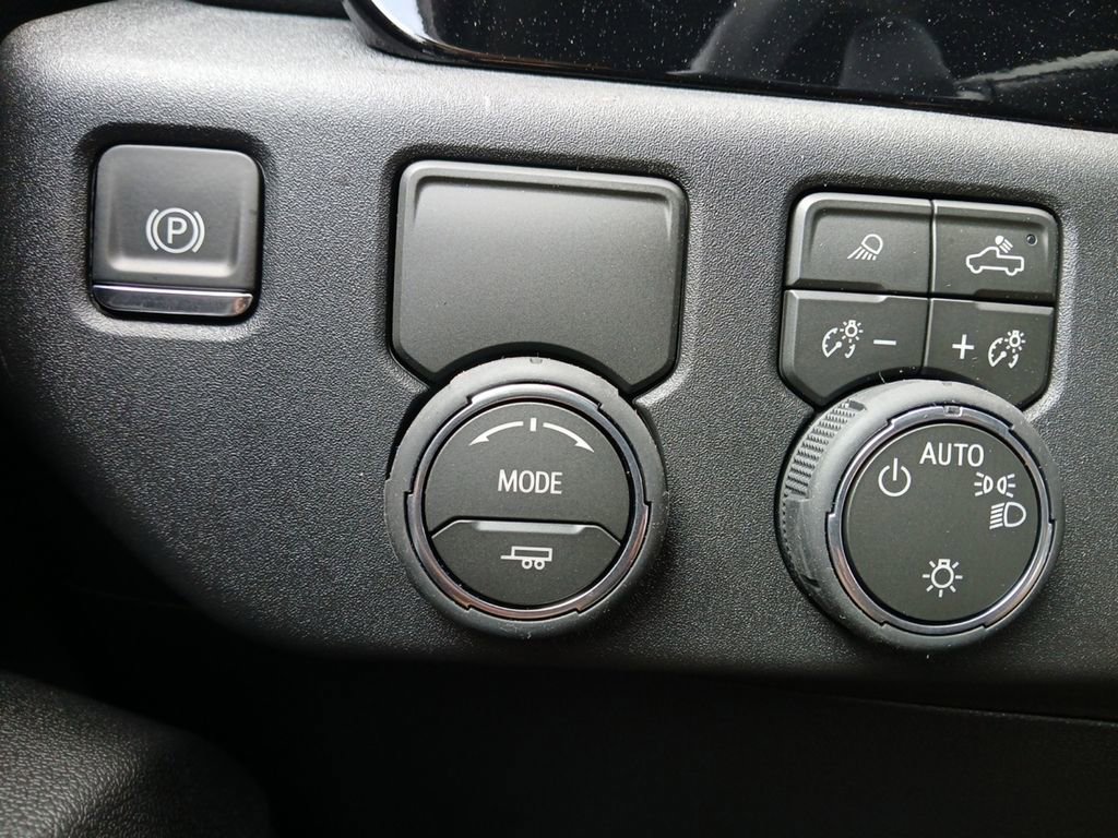 New 2026 Chevrolet Silverado 1500 LT w/ Texas Edition Plus image 25