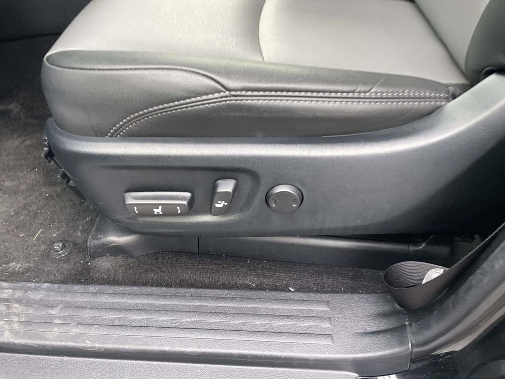 Used 2024 Toyota 4Runner SR5 Premium image 29