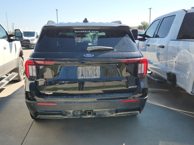 Certified 2025 Ford Explorer ST-Line image 2