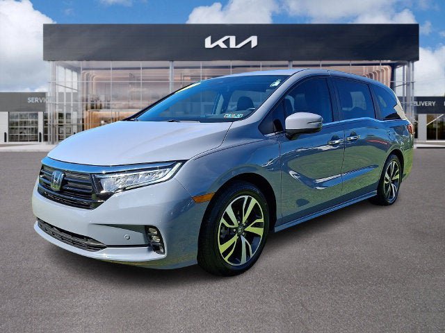 Used 2024 Honda Odyssey Touring image 3