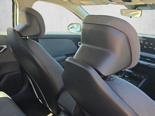 Used 2025 Kia K4 EX image 19