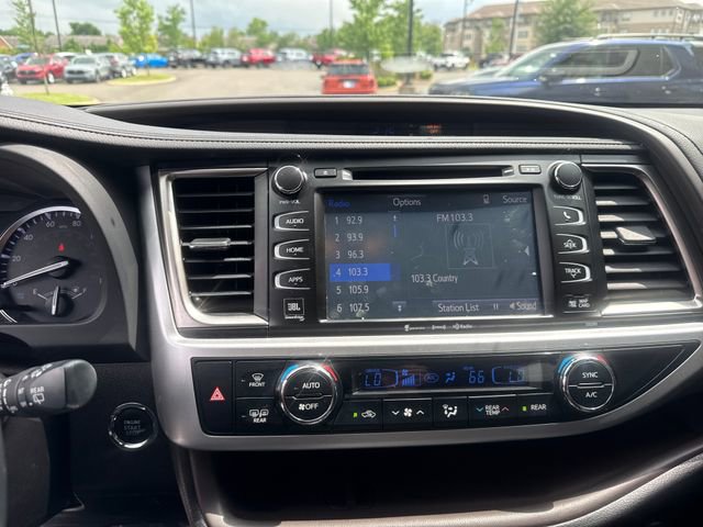 Used 2019 Toyota Highlander Limited Platinum AWD/4WD image 14