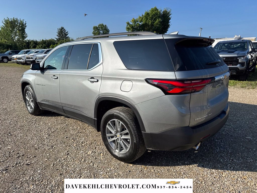 Used 2023 Chevrolet Traverse LT AWD/4WD image 3