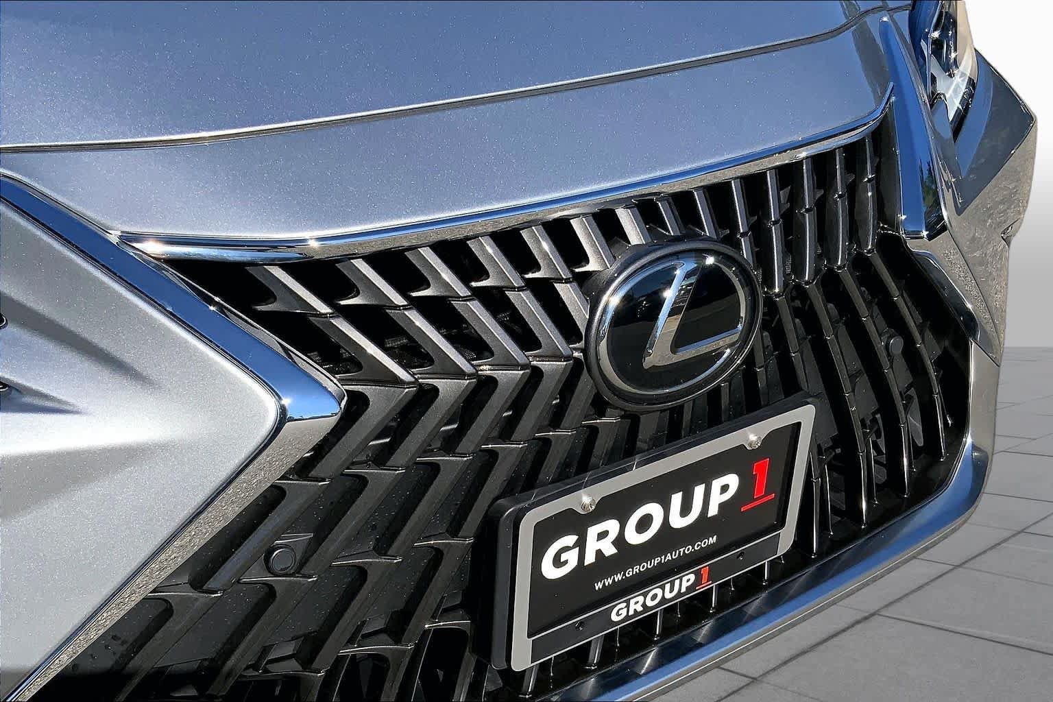 Used 2025 Lexus ES 350 w/ Premium Package FWD image 30