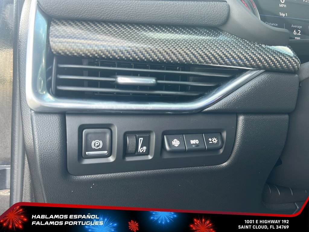 Used 2022 Cadillac XT4 Sport AWD/4WD image 16